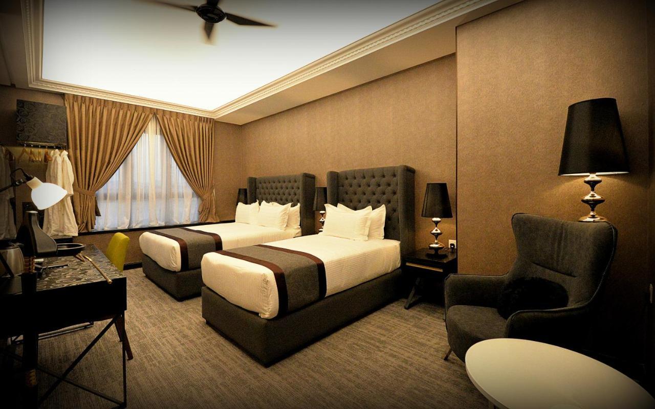 1969 Business Suites Bandar Botani, Ipoh Bagian luar foto