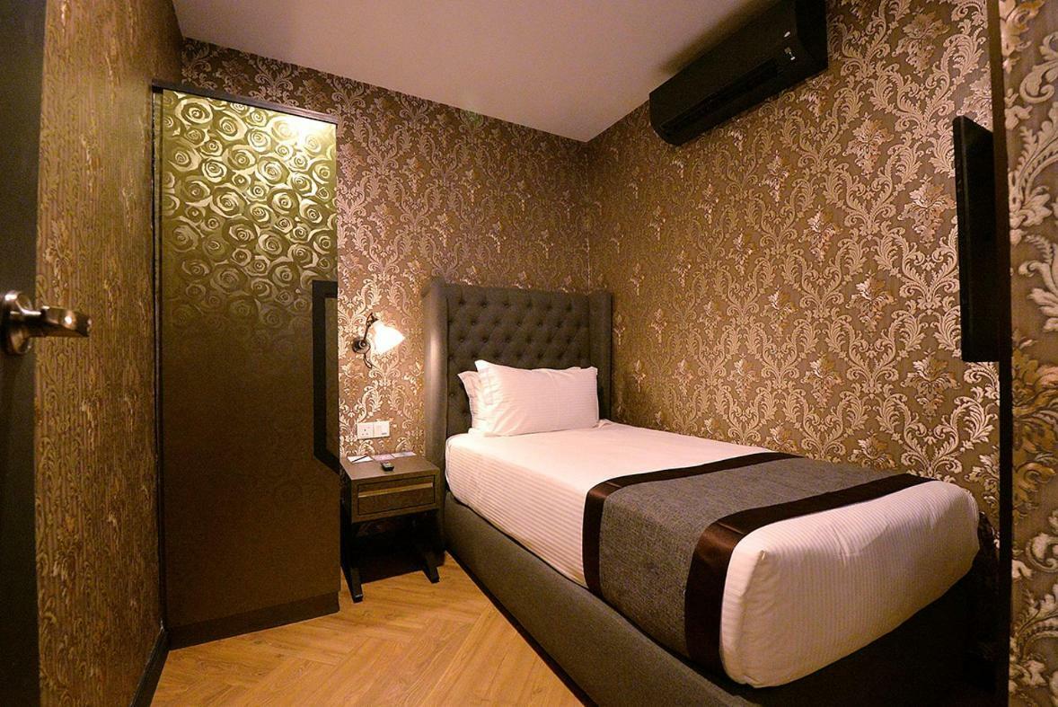 1969 Business Suites Bandar Botani, Ipoh Bagian luar foto